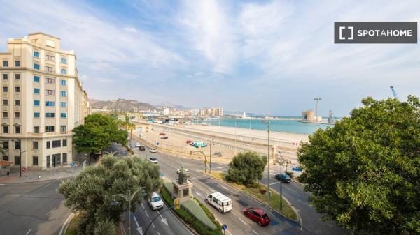 Apartamento completo de 3 dormitorios en Málaga