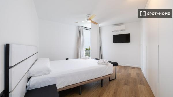 Apartamento completo de 3 dormitorios en Málaga