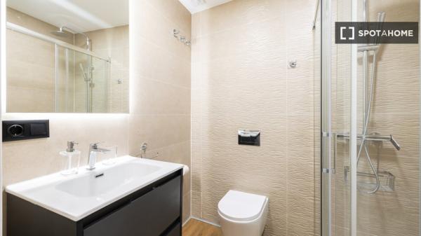 Apartamento completo de 2 dormitorios en Málaga