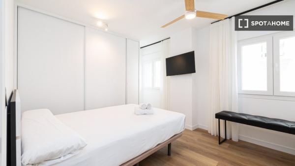 Apartamento completo de 2 dormitorios en Málaga