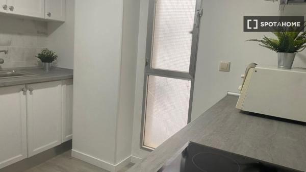 Apartamento en Valencia con 1 habitación doble