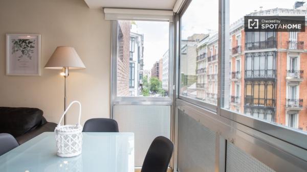 Amplio apartamento de 1 dormitorio en alquiler en Salamanca, Madrid