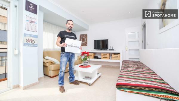 Habitación Zen en piso compartido en Poblats Maritims, Valencia