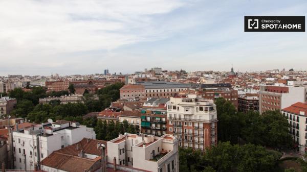 Estudio en alquiler en Plaza España, Madrid