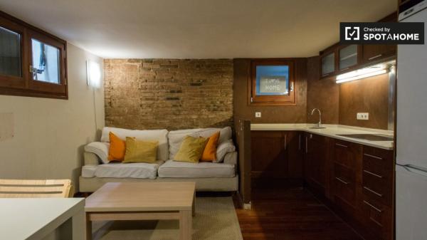 Elegante apartamento de 2 dormitorios en alquiler en Gràcia, Barcelona