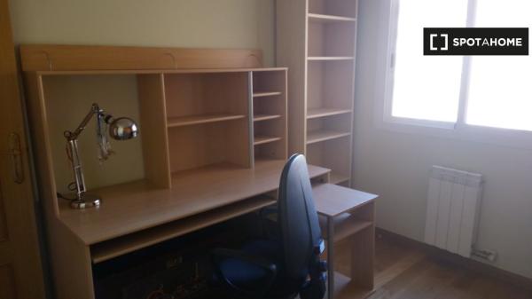 Quarto em apartamento compartilhado em Zaragoza