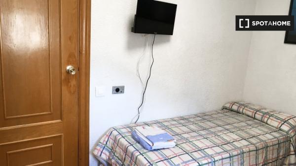 Quarto em apartamento compartilhado em Pamplona