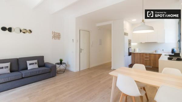 Habitaciones para alquilar en apartamento de 2 dormitorios en Barcelona