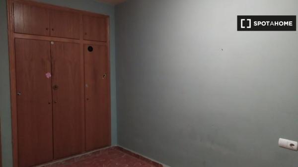 Habitación en piso compartido en Murcia