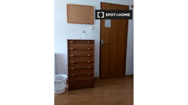 Habitación en piso compartido en Salamanca