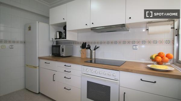 Apartamento entero de 3 dormitorios en Sevilla