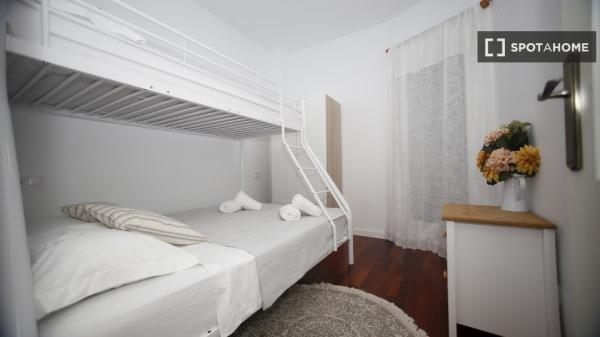 Apartamento entero de 3 dormitorios en Alicante (Alacant)