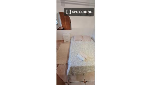 Quarto em apartamento partilhado em Vigo