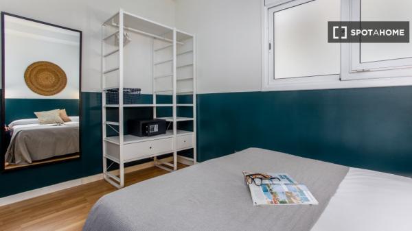 Piso de 2 habitaciones en el centro de Barcelona