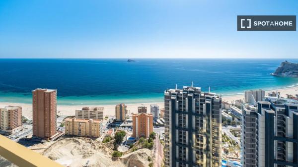 Apartamento entero de 2 dormitorios en Benidorm