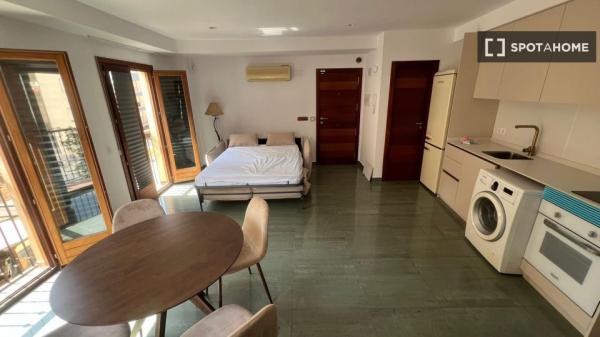 Apartamento estudio en alquiler en Alzira, Valencia