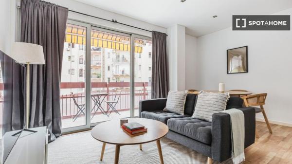 Apartamento de 3 dormitorios en alquiler en Barcelona