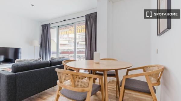 Apartamento de 3 dormitorios en alquiler en Barcelona