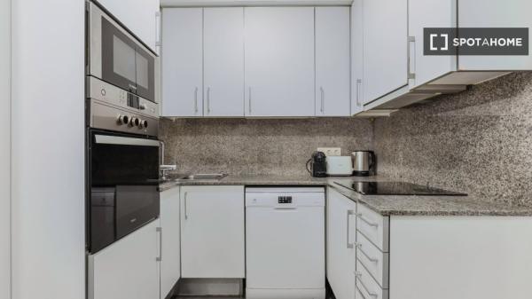 Apartamento de 3 dormitorios en alquiler en Barcelona