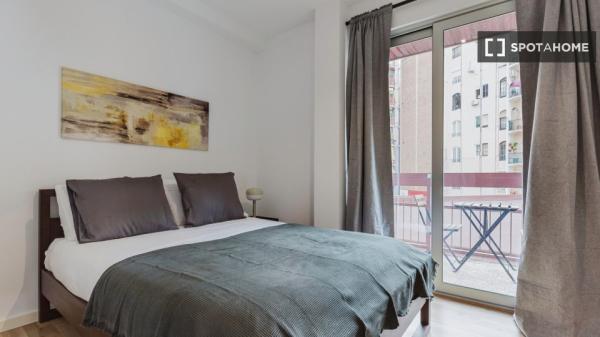 Apartamento de 3 dormitorios en alquiler en Barcelona