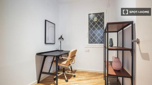 Apartamento de 3 dormitorios en alquiler en Barcelona