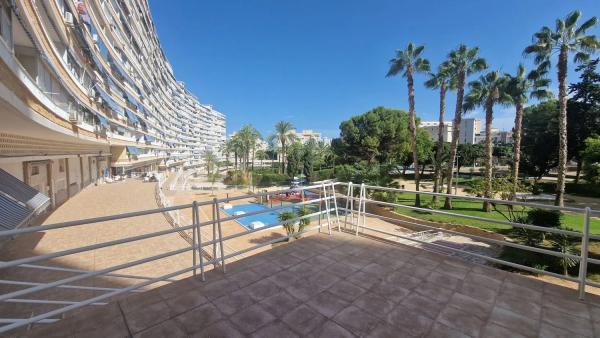 Estudio en avenida Benidorm, 18