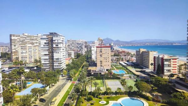 Ático en avenida de la Costa Blanca