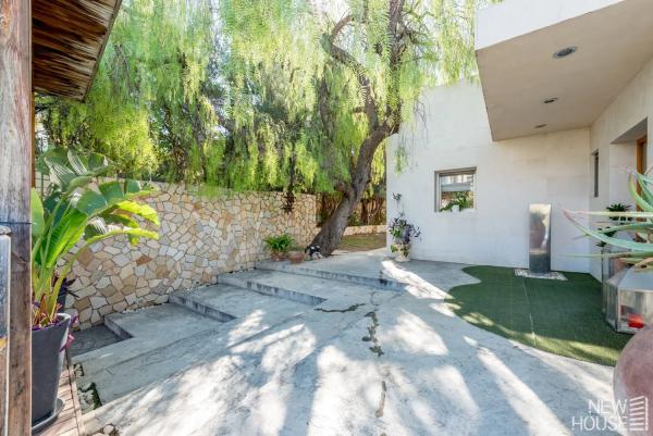 Casa independiente en avenida de la Costa Blanca