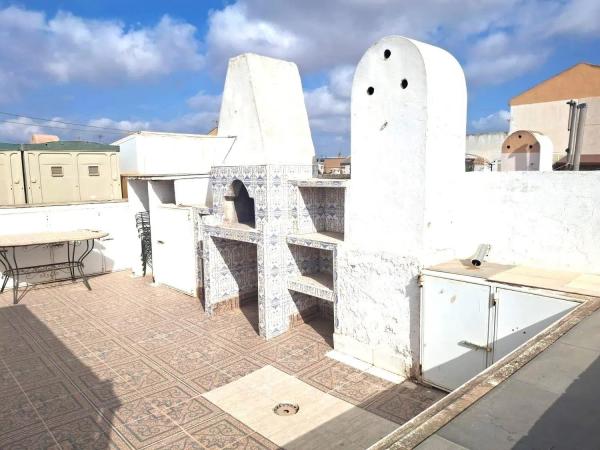 Casa independiente en calle Rafael Antón Peréz