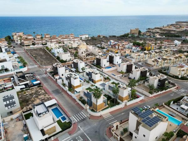 Chalet en Barrio Miramar - Torre del Moro