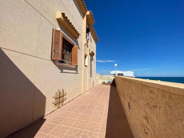 Casa independiente en calle Comunidad Valenciana