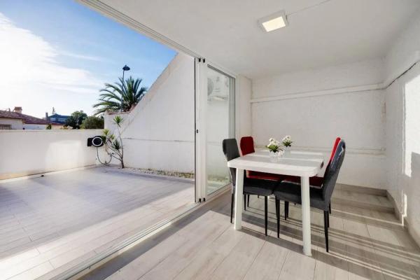 Chalet adosado en avenida Elche