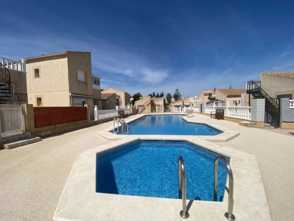 Casa independiente en avenida de Torrevieja