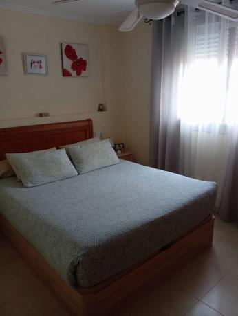 Chalet adosado en calle Corts Valencianes, 128