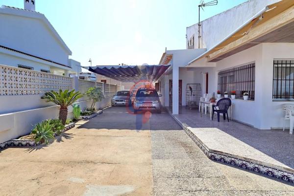 Casa independiente en avenida de la Libertad, 29