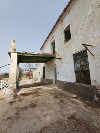 Casa independiente en calle del Mediterráneo