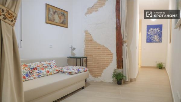 Apartamento de 2 dormitorios en alquiler en Malasaña, Madrid