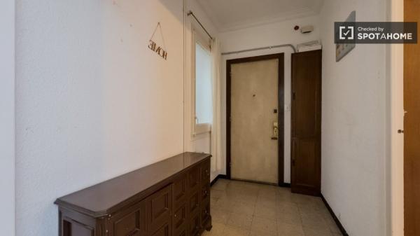 Apartamento de 3 dormitorios en alquiler en Gràcia, Barcelona