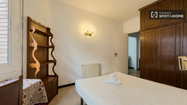 Apartamento de 3 dormitorios en alquiler en Gràcia, Barcelona