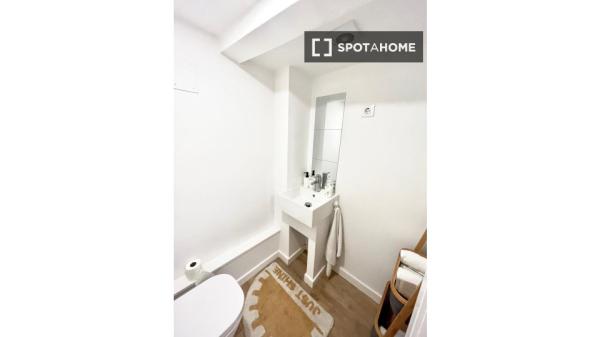 Apartamento entero de 3 habitaciones en Barcelona.