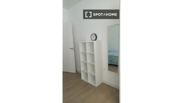 Habitación en piso compartido en Granada