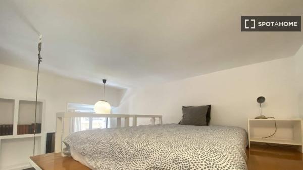 Apartamento de 1 dormitorio en alquiler en Opera, Madrid