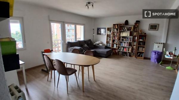 Apartamento de 2 quartos para alugar em Latina, Madrid