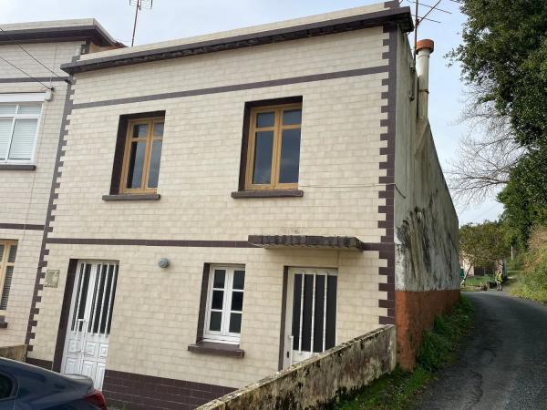 Chalet adosado en calle Cariño de Arriba