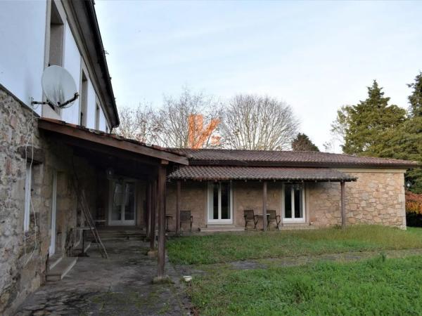 Casa independiente en Lugar Ribas, 70