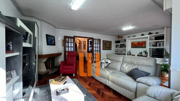 Chalet adosado en calle Río Sil