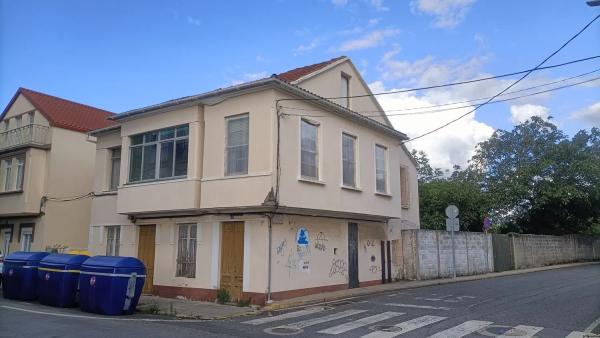 Casa independiente en avenida Santa Icia, 87