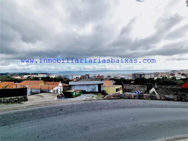 Chalet adosado en avenida Ferrol