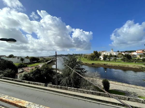 Chalet adosado en avenida Xubia, 23