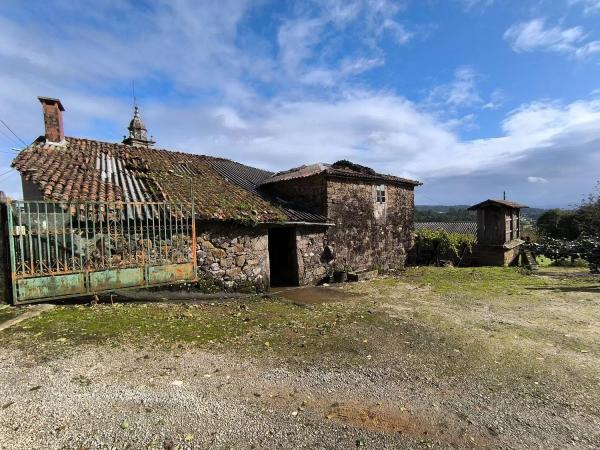 Casa independiente en Laranxos